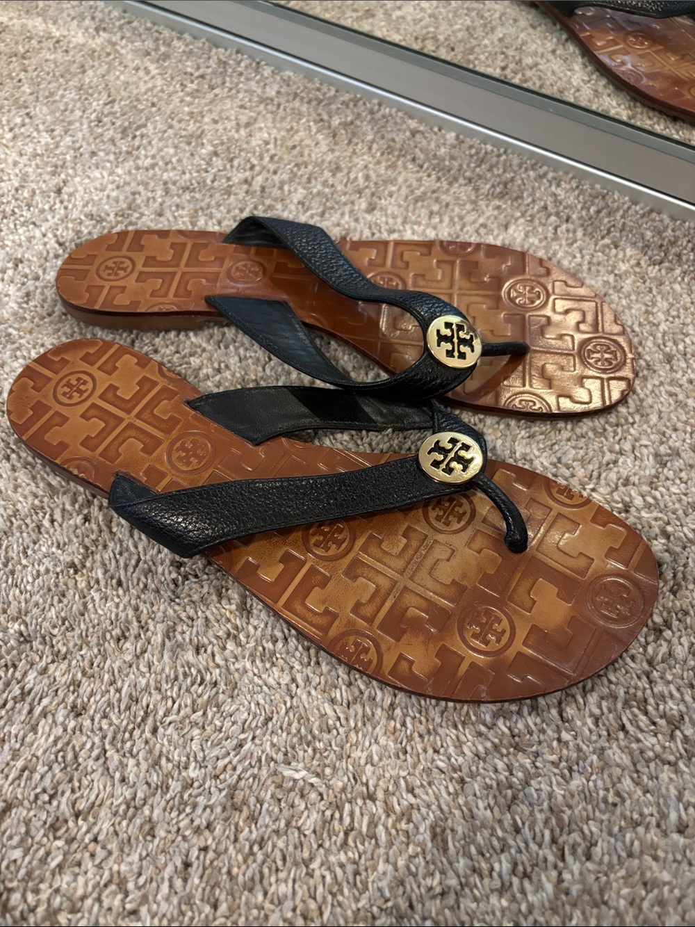 Tory Burch Black Thora Leather Flip Flops with Gold Logo Medallion 8